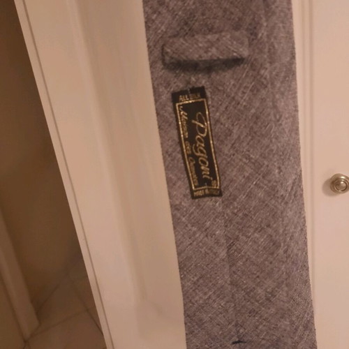 Pagoni tie new, gray herringbone, timeless quality