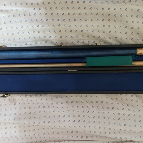 Billiard cue used, glued, fully functional