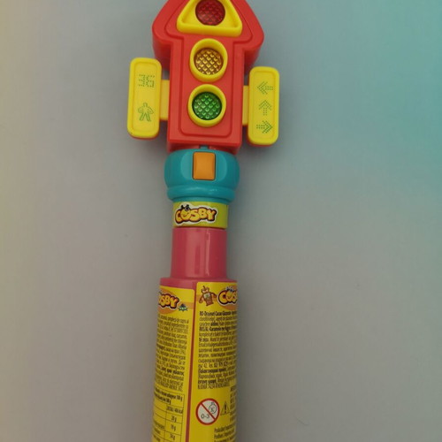 Traffic light toy with light-up buttons