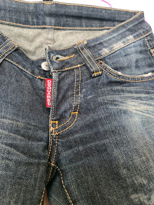 Jeans Dsquared2 χαμηλοκάβαλα μεταχειρισμένα, μέγεθος 36, μπλε