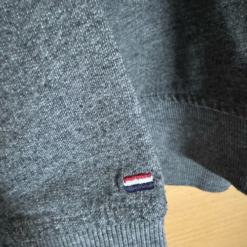 Polo assn medium gray, like new