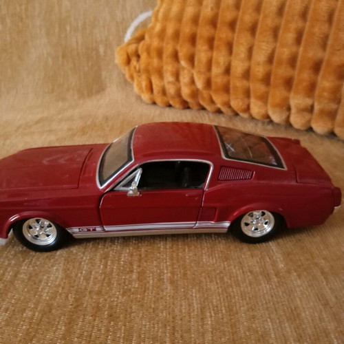 Αυτοκίνητο Mustang 1967 μεταλλικό σαν καινούργιο 1:24