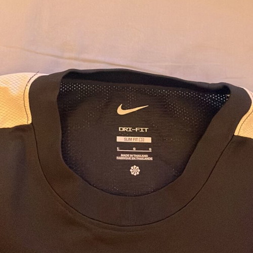 Nike Academy Dri-FIT T-shirt like new, comfortable fit, medium size