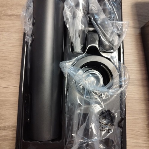 Electric wine accessory set new with rechargeable battery and charging cable