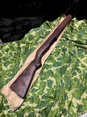 Κοντάκι M1 Garand καινούργιο ιταλικής κατασκευής, ξύλο καρυδιάς με θήκη NATO
