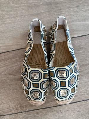 Tory Burch εσπαντρίγιες σαν καινούργιες, μέγεθος 37, μπεζ και πράσινο