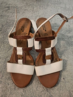 Leather sandals size 38 like new