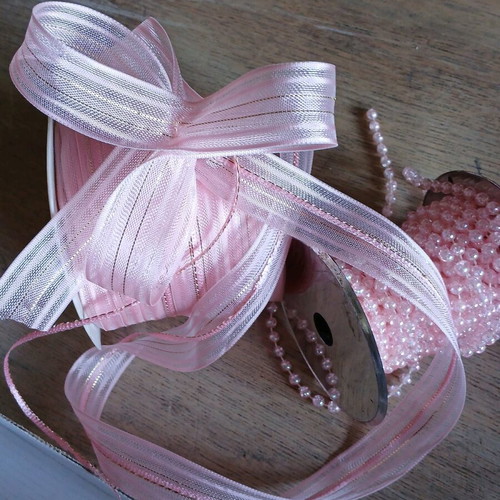 Vintage pack of 16 ribbons like new