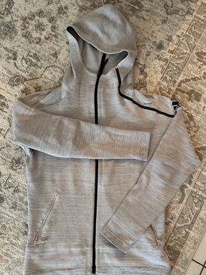 Adidas unisex tracksuit set Small slightly used, white and grey