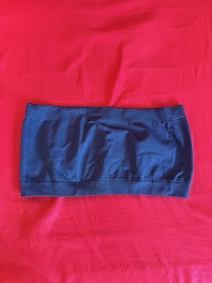 Crop top like new, deep blue, elastic, fits small/medium