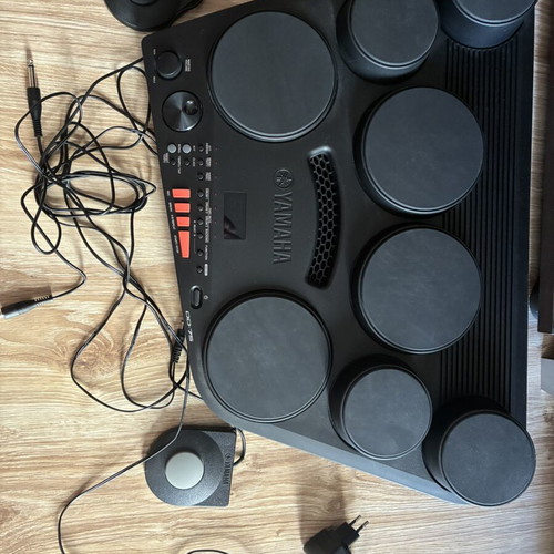 Yamaha DD-75 electronic drum set