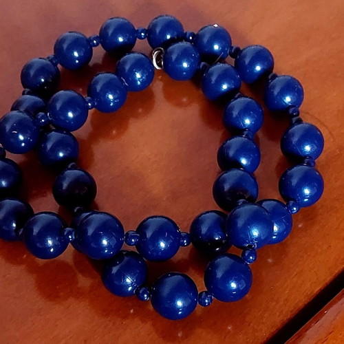 Necklace with blue beads
