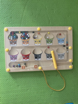 Wooden Magnetic Puzzle like new