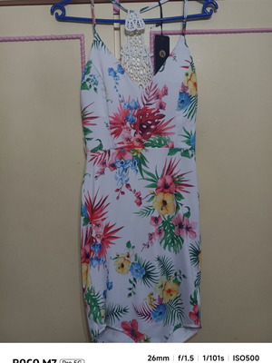 Floral dress new, one size, white multicolor