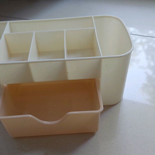 Cosmetic organizer case new