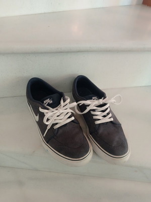 Nike sneakers μεταχειρισμένα, δερμάτινα σουέτ, μέγεθος 39, μπλε