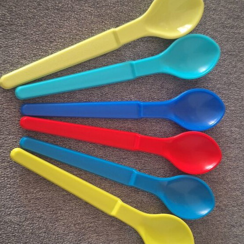 Tupperware spoons new, set of 6, colorful