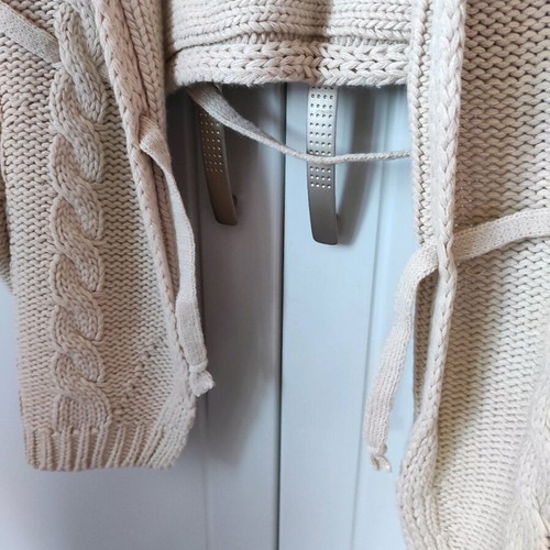 Knitted poncho cape like new, beige Noobass