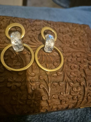 Dangling gold-plated earrings used, unique design