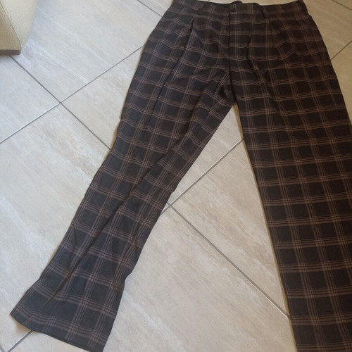 H&M pants like new, size 33, brown checkered