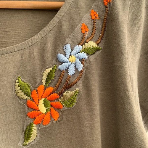 Vintage XXL top with embroidery