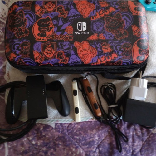 Nintendo Switch Version 1 used with Atmosphere, 256GB SD card and accessories