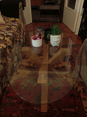 ΙΚΕΑ γυάλινο τραπέζι σαν καινούργιο