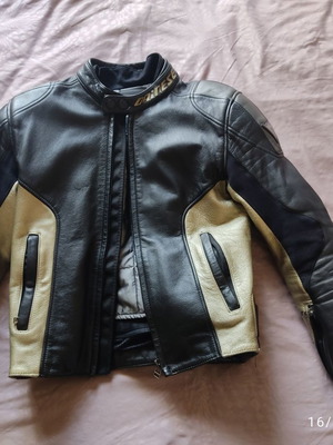 Μπουφάν μηχανής Dainese Haku San μεταχειρισμένο, δερμάτινο, μέγεθος 44