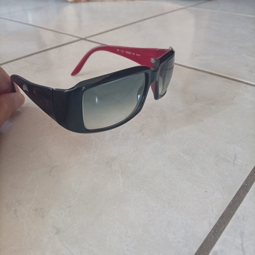 Valentino 5242/S sunglasses used with myopic lenses and original case