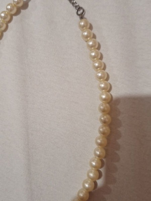 Pearl necklace