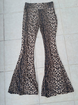 Dress2Undress leopard print flare pants L/XL
