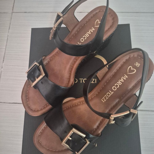 Marco Tozzi sandals platform size 38 like new, black