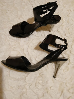 Ανοιχτό πέδιλο Vergina μεταχειρισμένο, λουστρίνι γνήσιο δέρμα, νούμερο 38