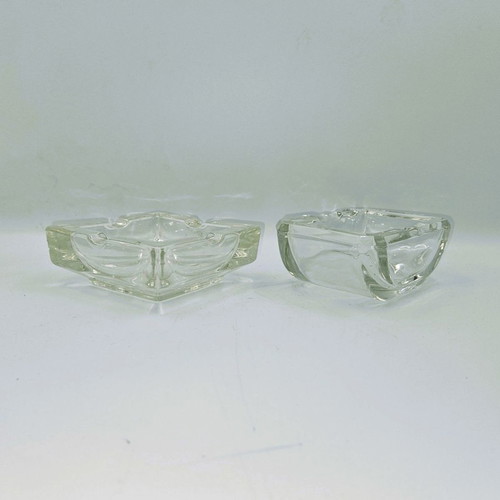Set of 2 used crystal ashtrays in square and rectangular shapes