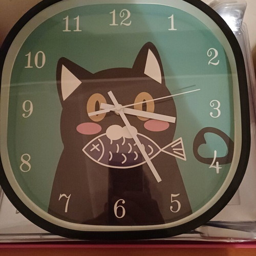 Analog wall clock like new