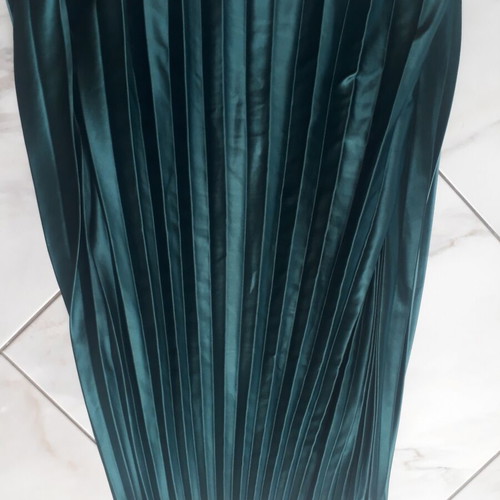 Zara pleated skirt like new, green, size M 38 10