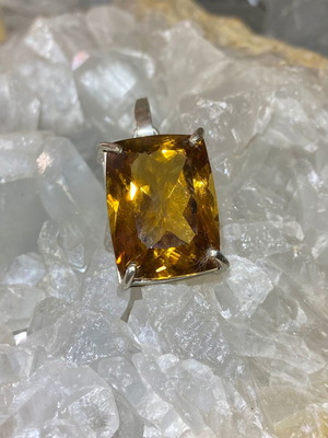 Silver pendant with large cut citrine stone new