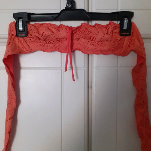 Calzedonia bikini set like new, peach with lace design