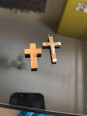 Crosses like new, set of 2