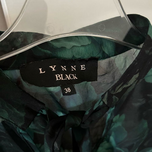 Lynne women's blouse like new, black and green, size S