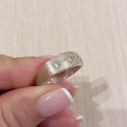 Silver ring 925 with zircon like new