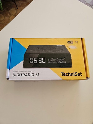 TechniSat Digitradio 51 DAB+/FM radio clock with dual alarm and large display
