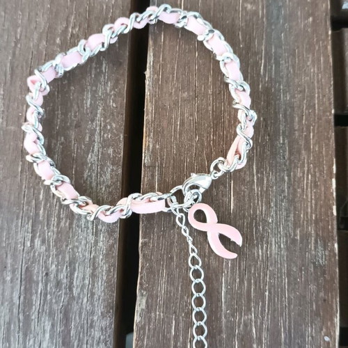 Breast Cancer Crusade Avon bracelet new