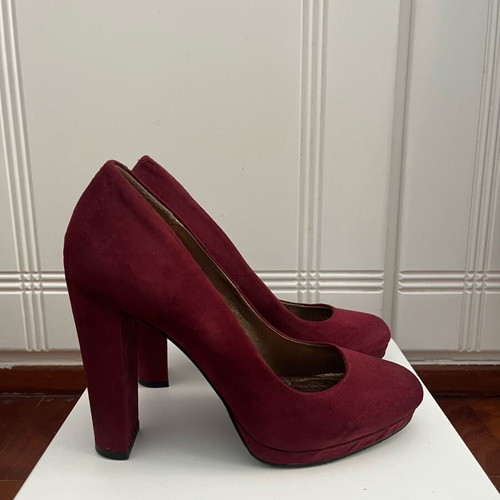 Attrattivo burgundy suede pumps 12cm heel like new