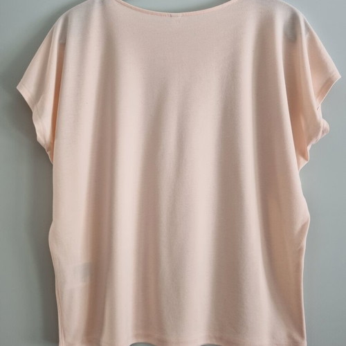 Uniqlo pale pink t-shirt XS like new