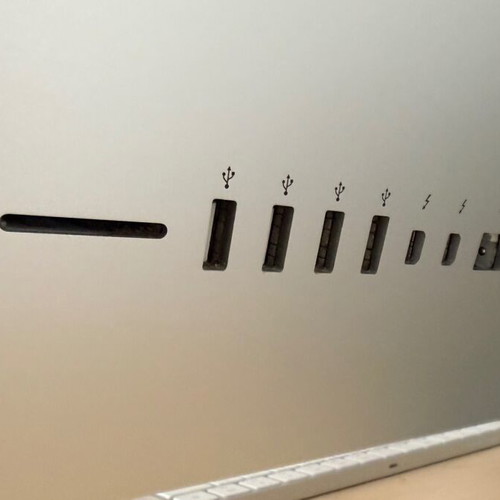 iMac 27" 5k Sequoia like new, 24GB RAM, 256GB SSD, Mid 2015