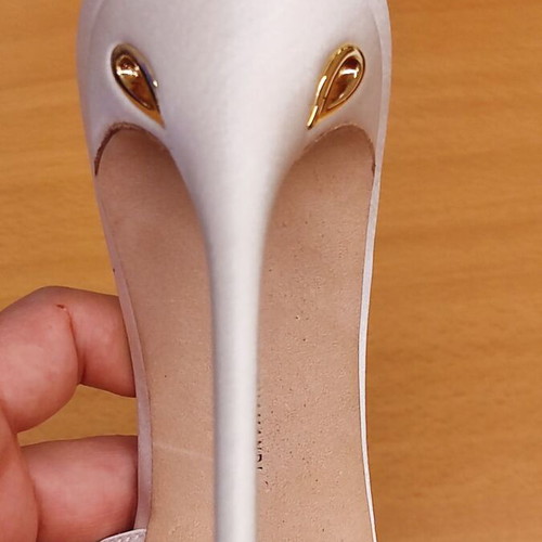 Jennifer Chamandi white pumps size 40 new