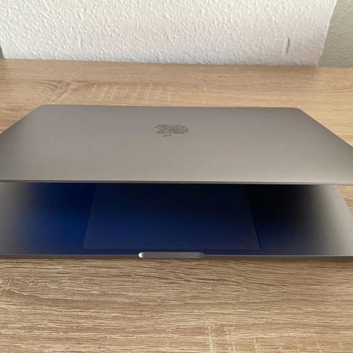 Apple MacBook Pro 13-inch (2017) Space Gray, 16GB RAM, 256GB SSD