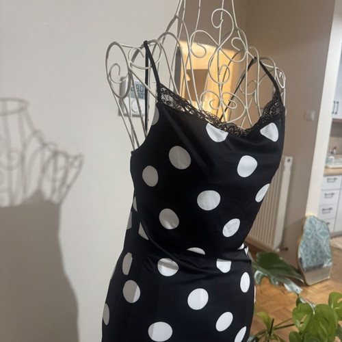 VG Styline Maxi Dress new, black and white, lace details, sizes S/M