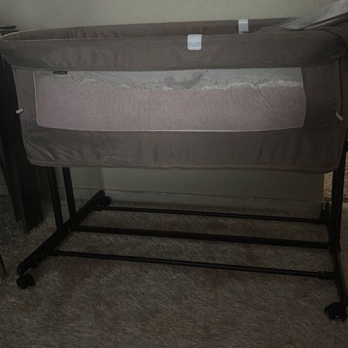 Crib Park 2 in 1 like new